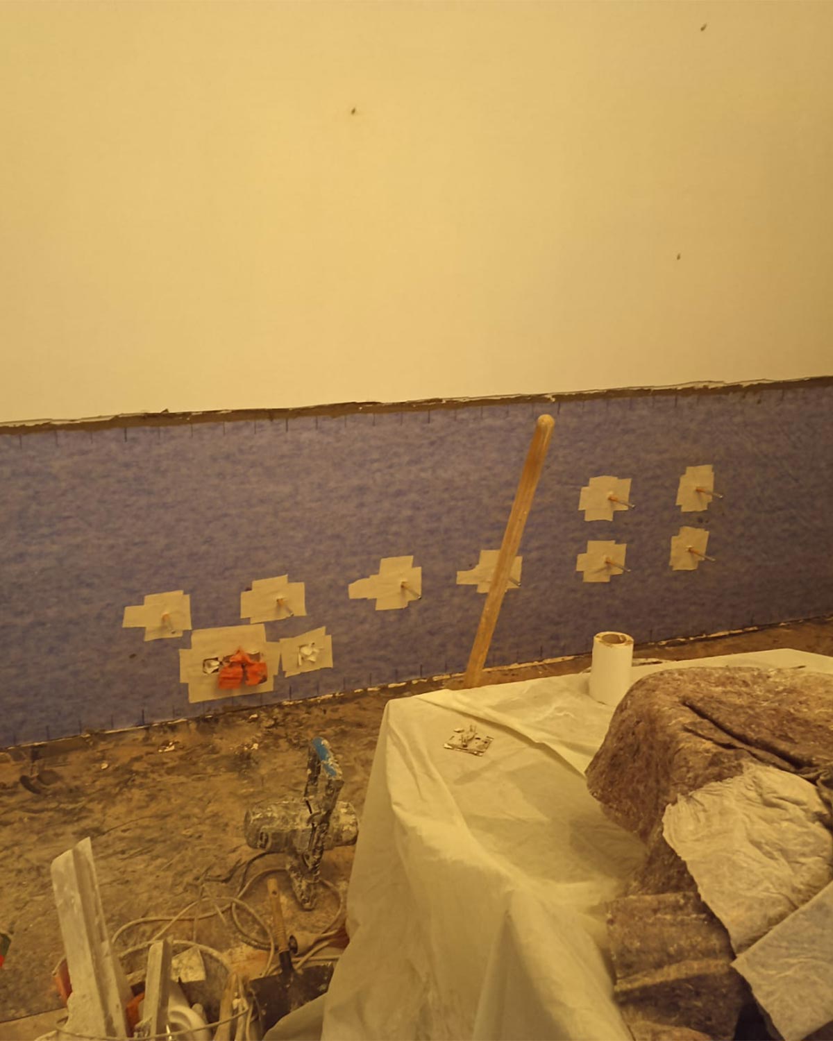 Pose de la membrane anti sels et humidite